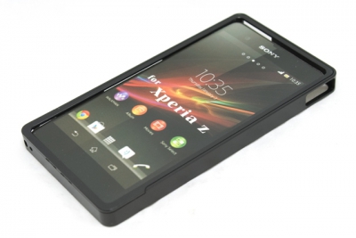 Бампер металлический для Sony Xperia Z черный
